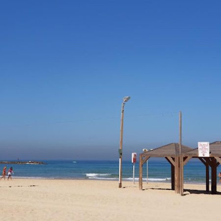 1B Patio Beach House Premium Location W/2 Balcony Tel Aviv Eksteriør billede