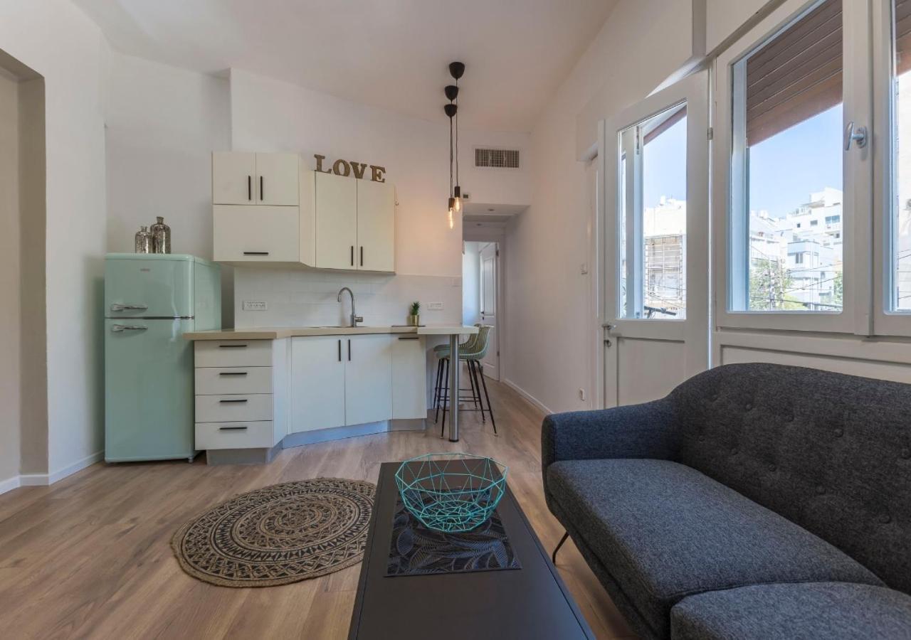1B Patio Beach House Premium Location W/2 Balcony Tel Aviv Eksteriør billede